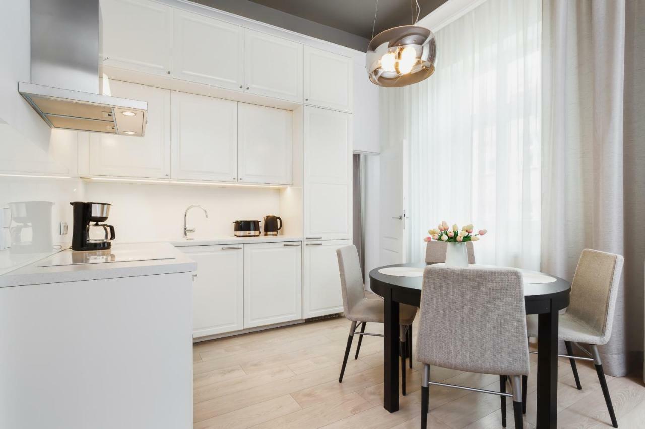 Apartment Krakow Arianska By Renters Prestige מראה חיצוני תמונה