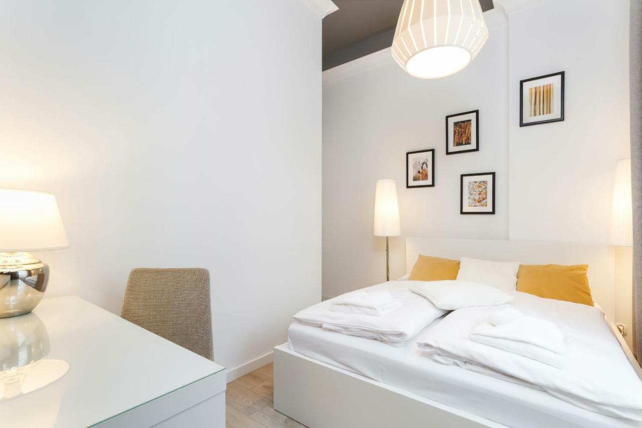 Apartment Krakow Arianska By Renters Prestige מראה חיצוני תמונה