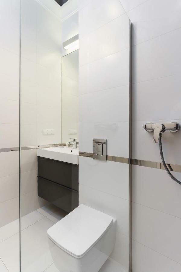Apartment Krakow Arianska By Renters Prestige מראה חיצוני תמונה