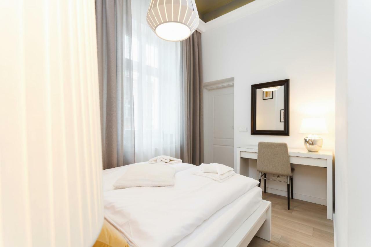 Apartment Krakow Arianska By Renters Prestige מראה חיצוני תמונה